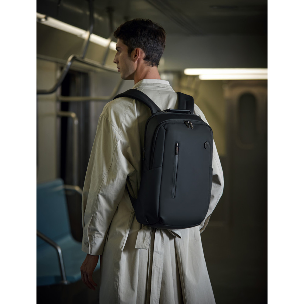 ARCTIC HUNTER τσάντα πλάτης B00915 με θήκη laptop 15.6", USB, 20L, μαύρη