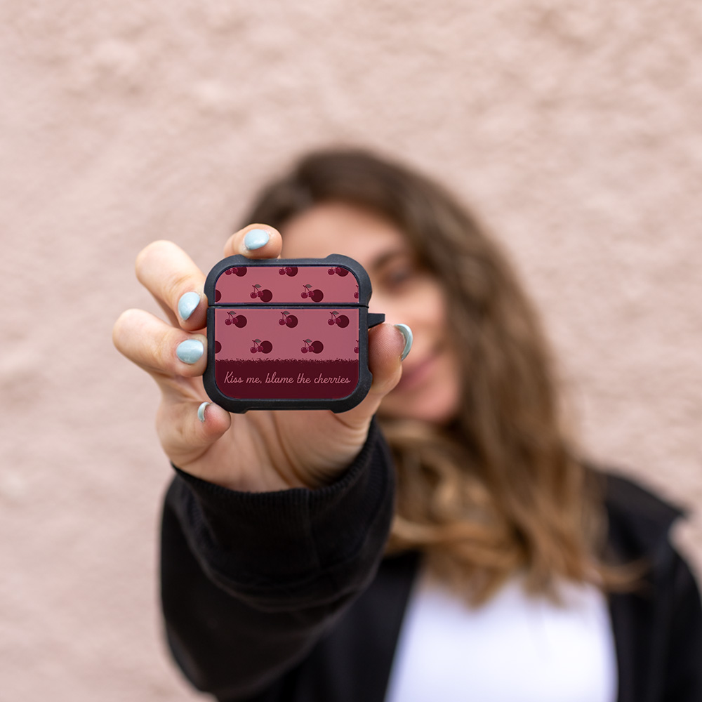Θήκη Σιλικόνης Sonique Delulu Polka Era Series για AirPods 4 Blame Cherries