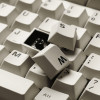 Keychron R6 (R6-M1) QMK Wireless Mechanical Keyboard Red Switch Hot-Swap RGB 100% US Retro