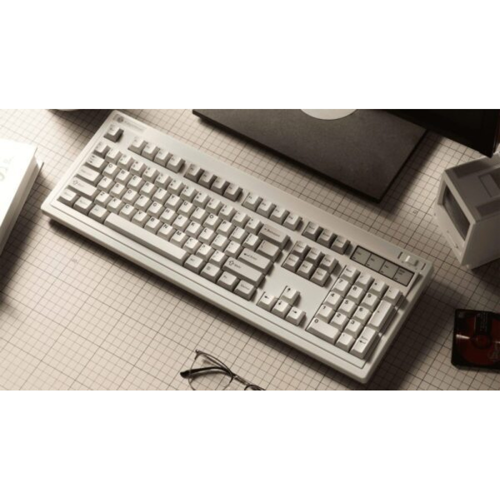 Keychron R6 (R6-M4) QMK Wireless Mechanical Keyboard Banana Switch Hot-Swap RGB 100% US Retro