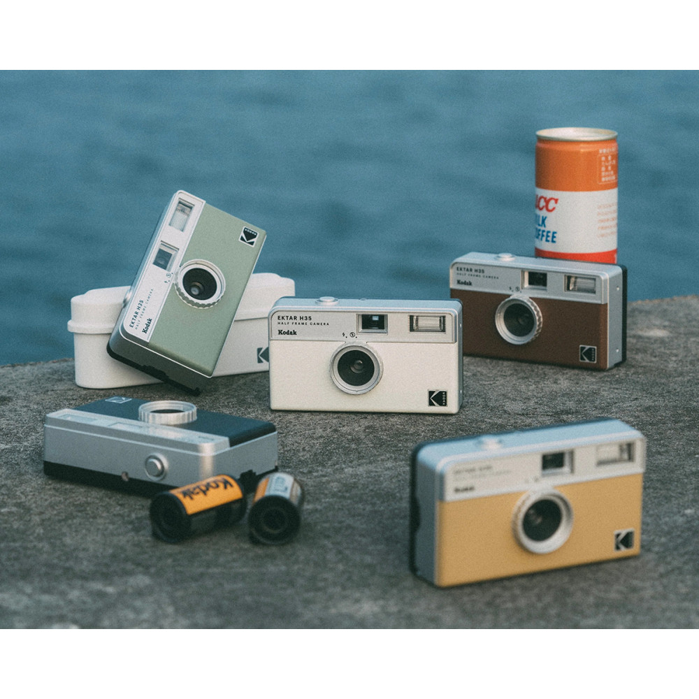 Kodak Ektar H35 HF Film Camera Black