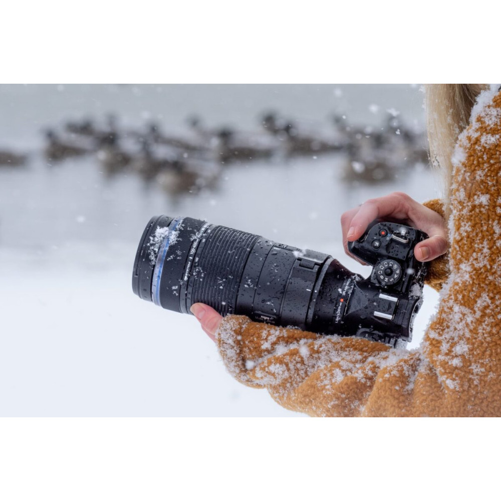 Olympus M.Zuiko Digital ED 100-400mm Lens F5.0-6.3 IS II / EZ-M1040 black