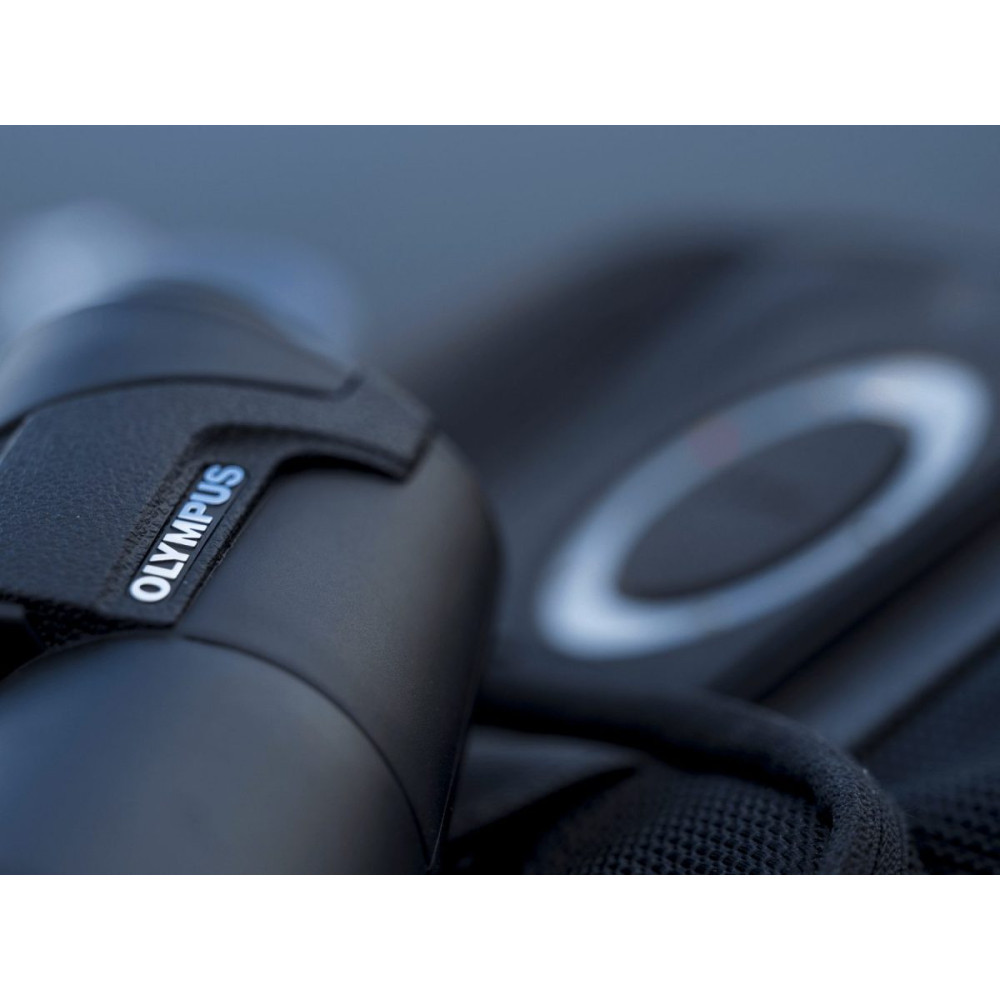 Olympus Binoculars 8-16x40 S incl. Case & Strap